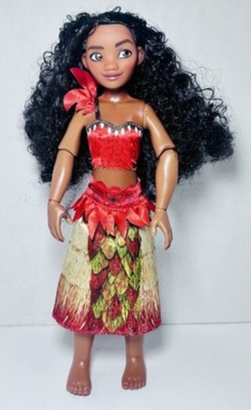 Disney Store Moana Doll 11" Princess Figure Articulated Arms Toy Used
